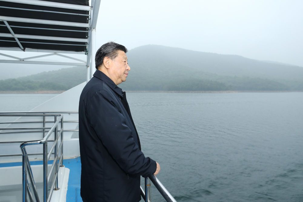 人民領(lǐng)袖｜這杯水，總書記看了又看