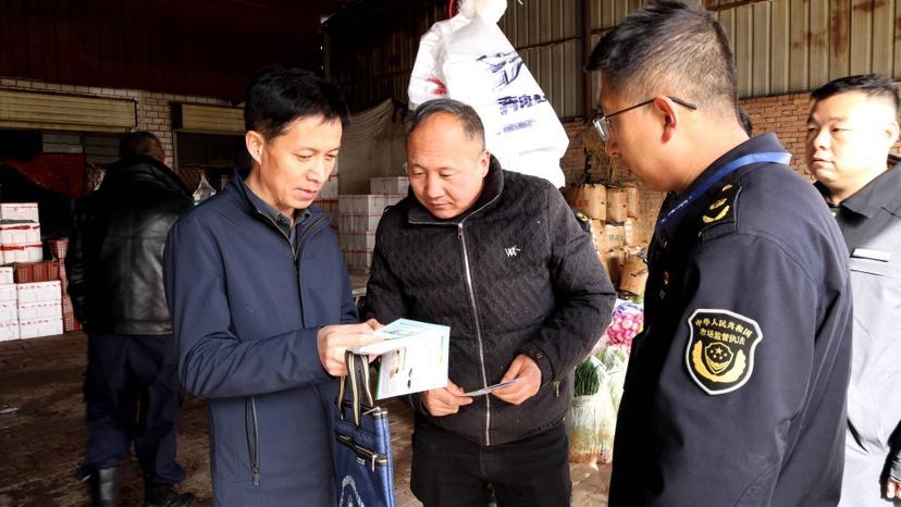 西峰區(qū)多措并舉推動(dòng)農(nóng)產(chǎn)品帶“證”上市