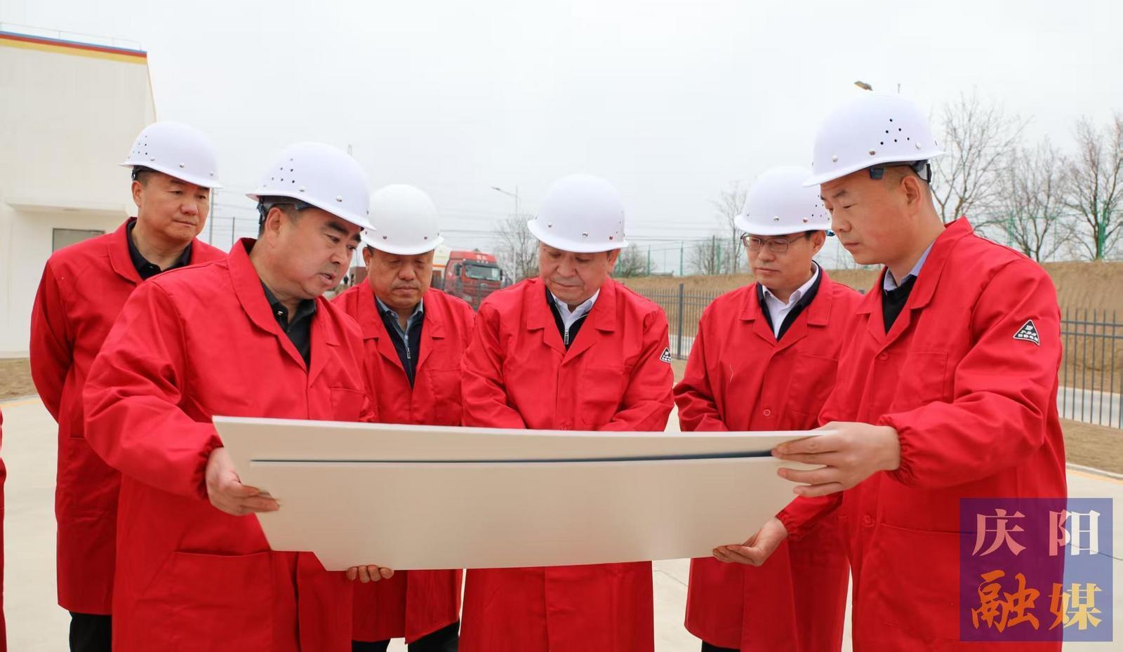 周繼軍在寧縣調(diào)研時(shí)強(qiáng)調(diào) 吃透政策全局謀劃 轉(zhuǎn)變觀念大干快上 在“十五五”新征程中展現(xiàn)新?lián)?dāng)新作為