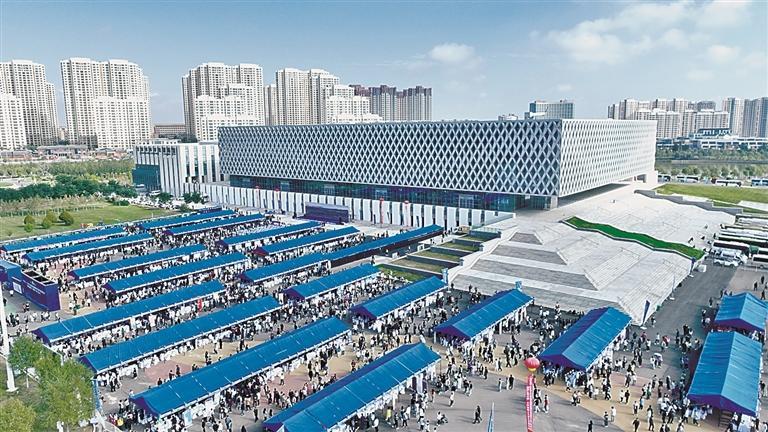 隴原大地，投資熱潮涌動(dòng)——甘肅持續(xù)優(yōu)化營(yíng)商環(huán)境承接?xùn)|中部產(chǎn)業(yè)轉(zhuǎn)移