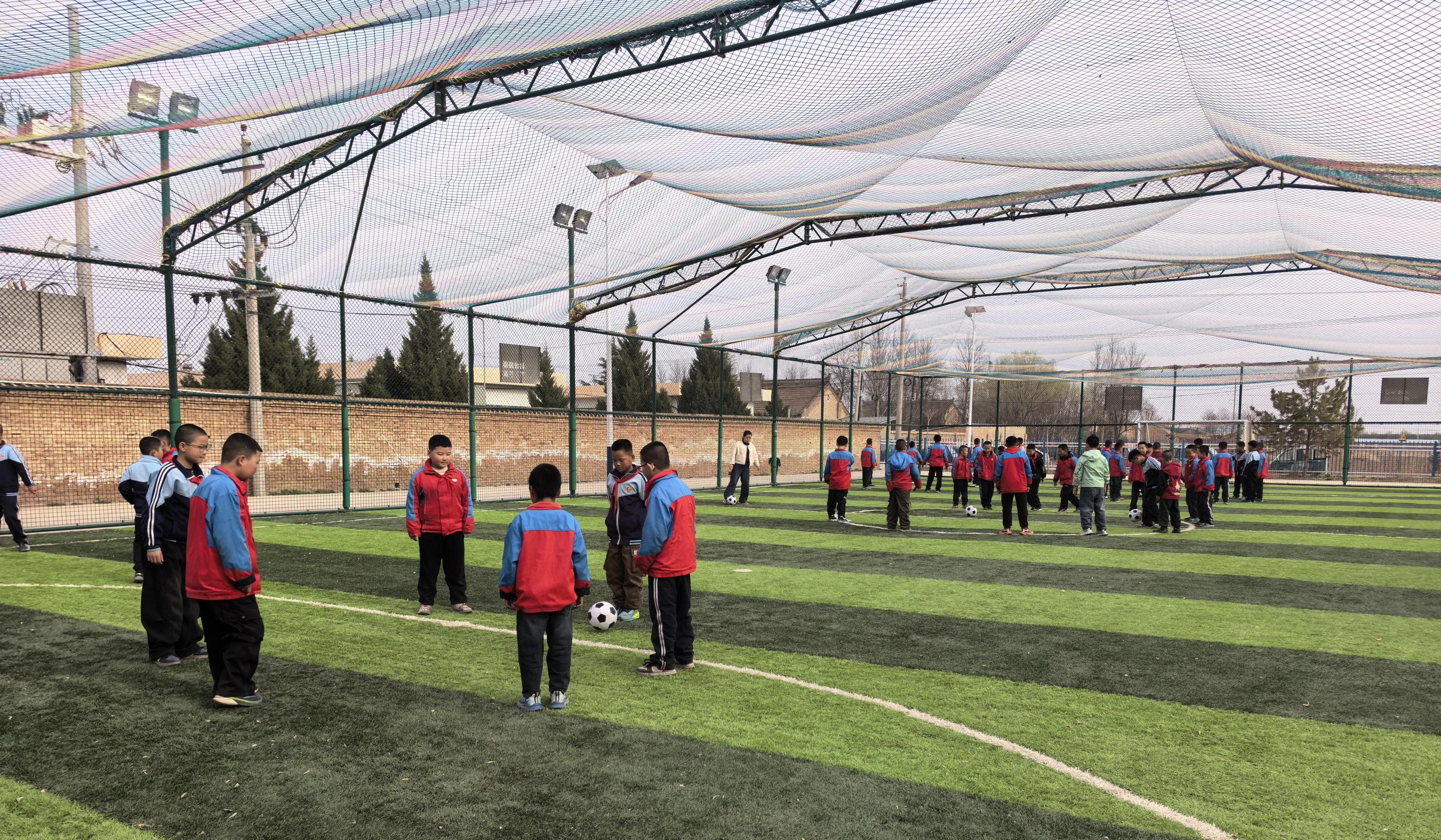 全民健身“燃”起來——寧縣構(gòu)建“15分鐘健身圈”點燃城鄉(xiāng)健康新熱潮