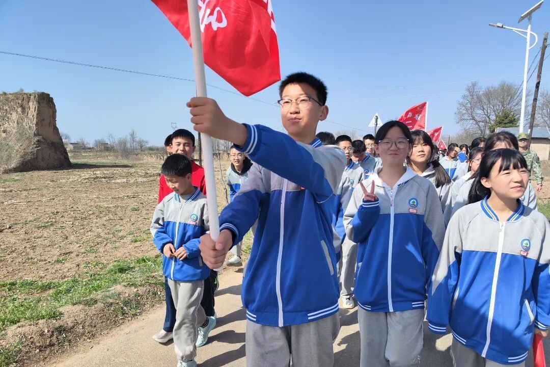 追尋紅色足跡 體驗農(nóng)耕文化——正寧縣宮河鎮(zhèn)王錄村迎來中小學(xué)生研學(xué)熱潮