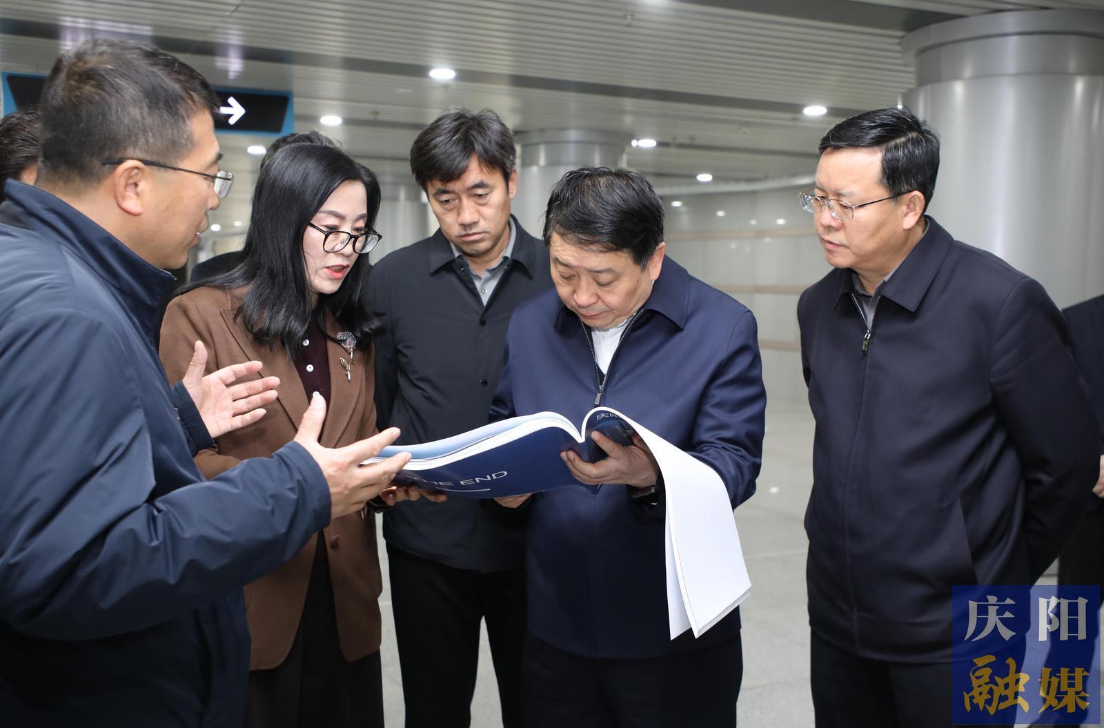 周繼軍在調(diào)研全市綜合立體交通網(wǎng)規(guī)劃建設(shè)情況時強調(diào) 不斷完善提升放大交通區(qū)位優(yōu)勢 為慶陽高質(zhì)量發(fā)展提供堅實支撐