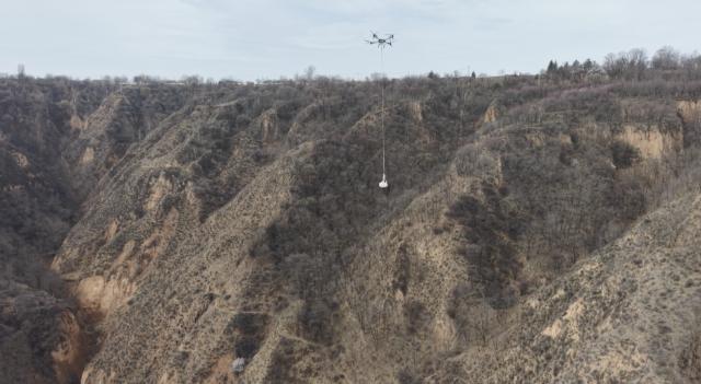 【低空樞紐·飛手基地】合水：無人機“云端送綠”為生態(tài)建設(shè)插上科技翅膀