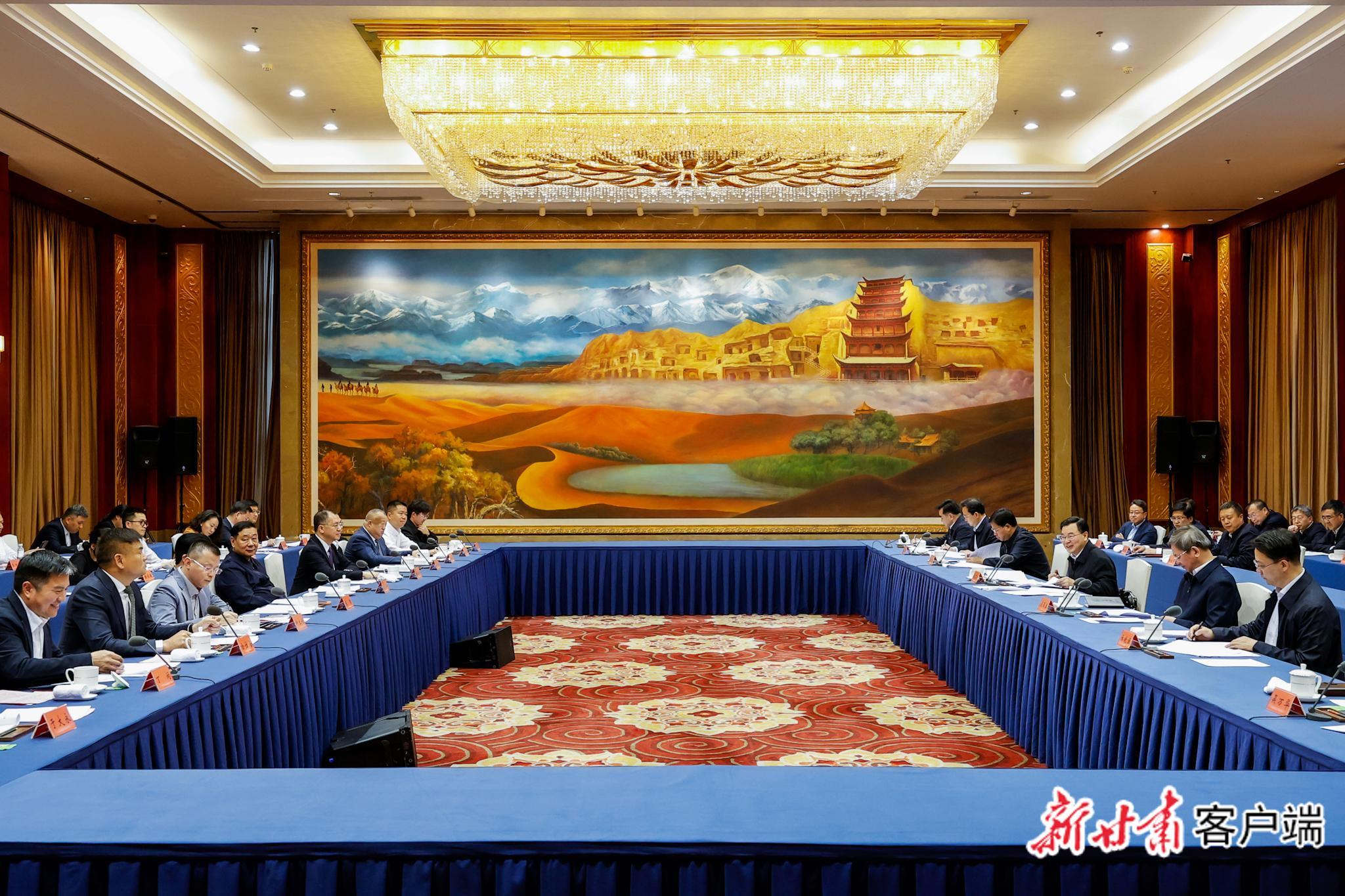 【甘快看】隴原大地緣何“客似云來”——從中國五百強產業(yè)聯(lián)盟考察團企業(yè)家看甘肅“強磁場”