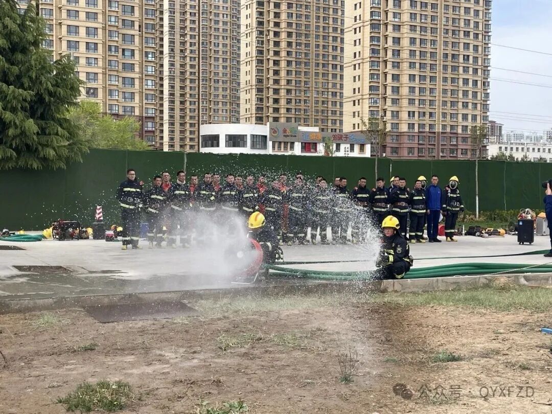 打基礎(chǔ) 強(qiáng)組訓(xùn)  慶陽(yáng)消防開展練兵科目示范示教活動(dòng)