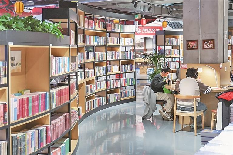 字里行間，共沐書(shū)香——首個(gè)“全民閱讀活動(dòng)周”掃描