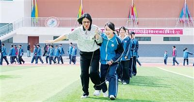 從山東青島到甘肅隴南，支教體育老師楊莉——“想實(shí)實(shí)在在為山里娃做點(diǎn)事”