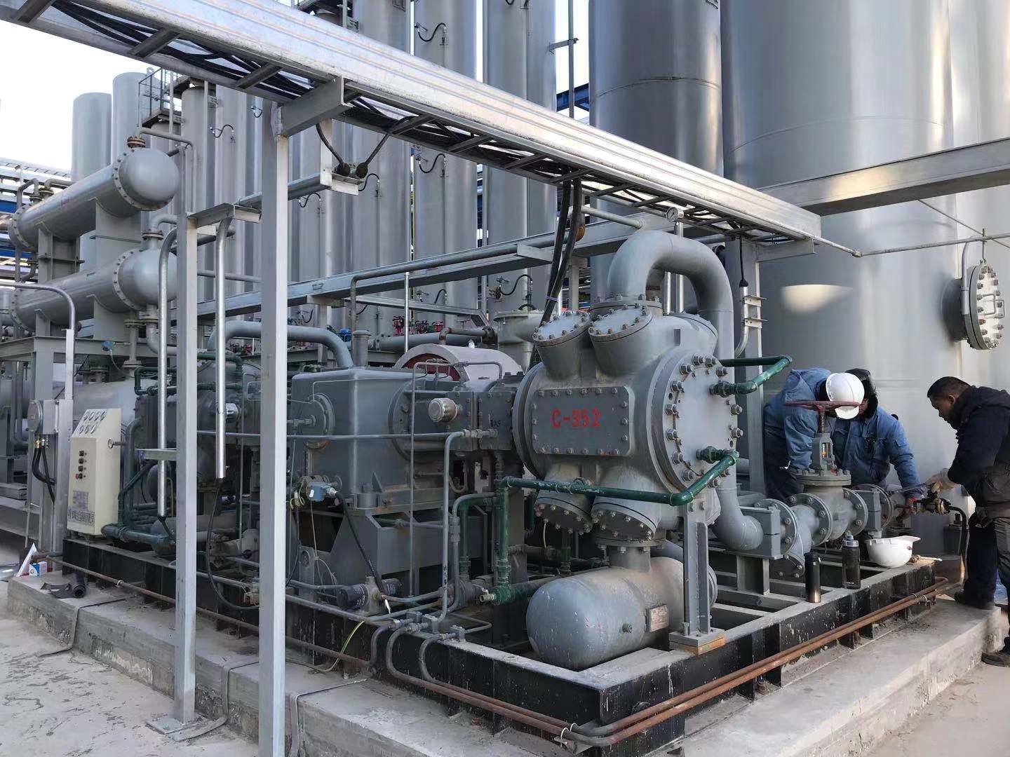 滄州DW-14,(0-0.2)-25原料氣壓縮機(jī)